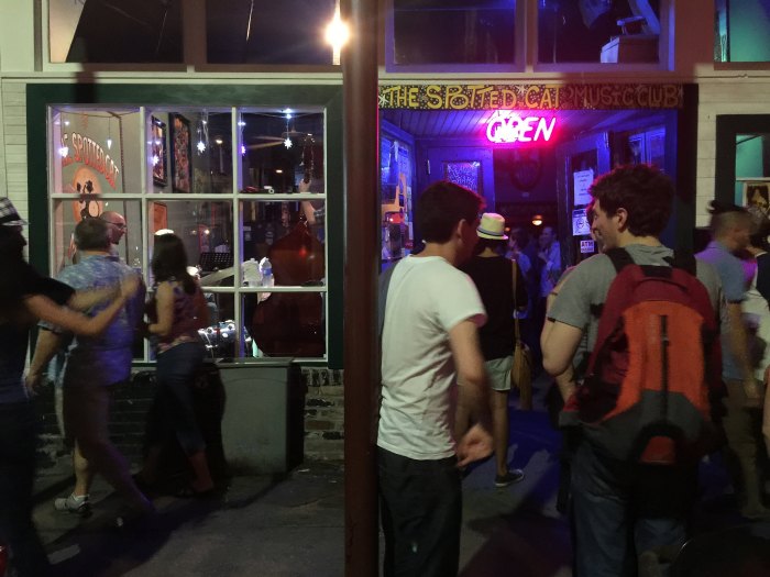 18869185121_589c3bb391_k